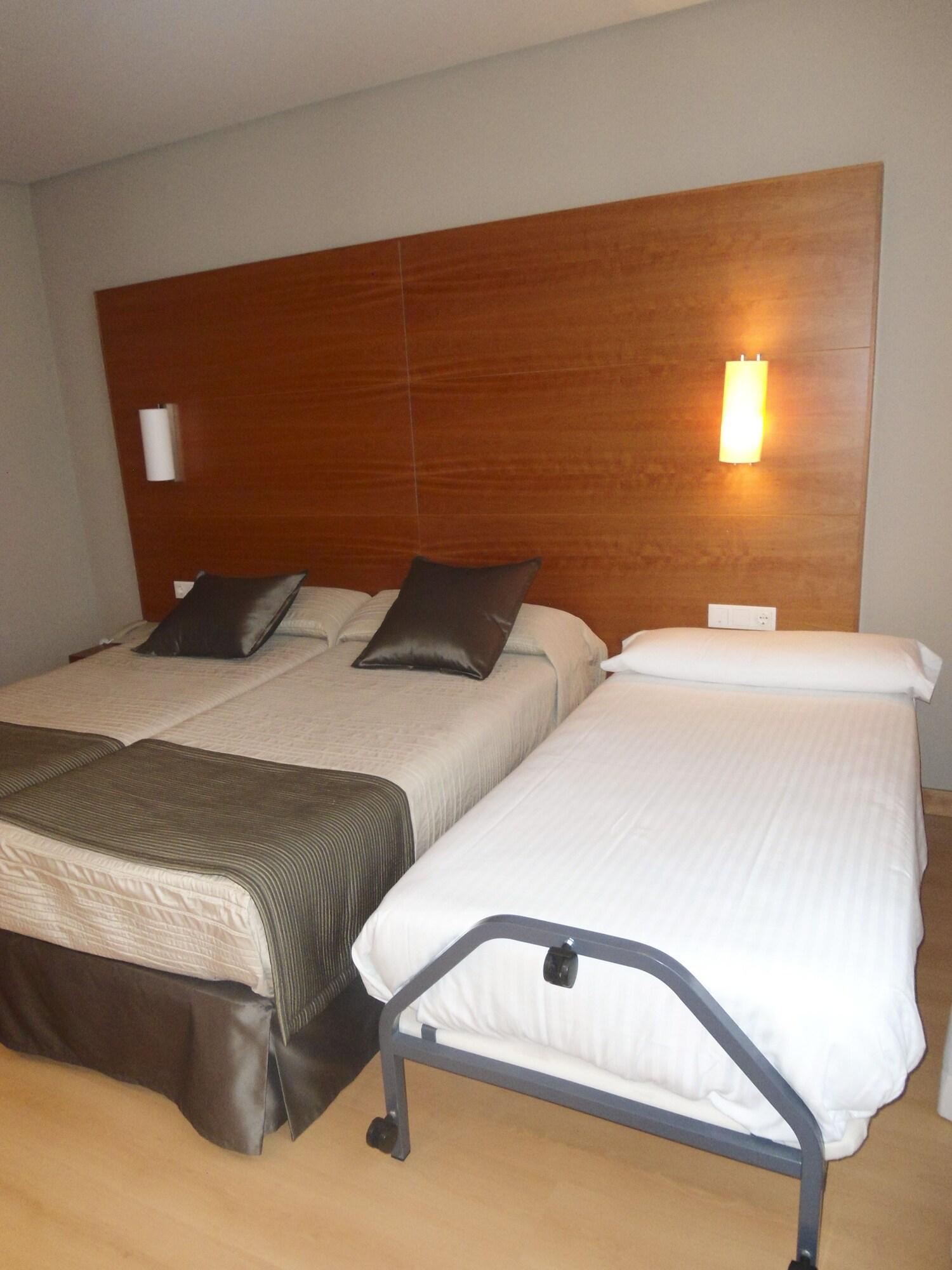 Hq La Galeria Hotel Burgos Exterior photo