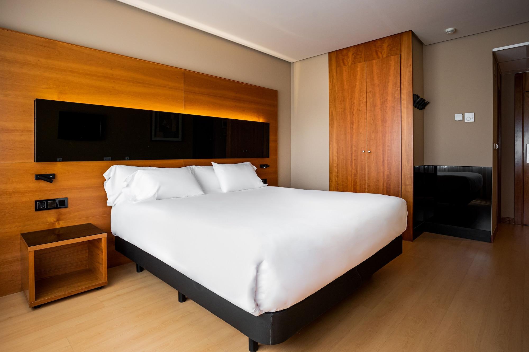 Hq La Galeria Hotel Burgos Exterior photo