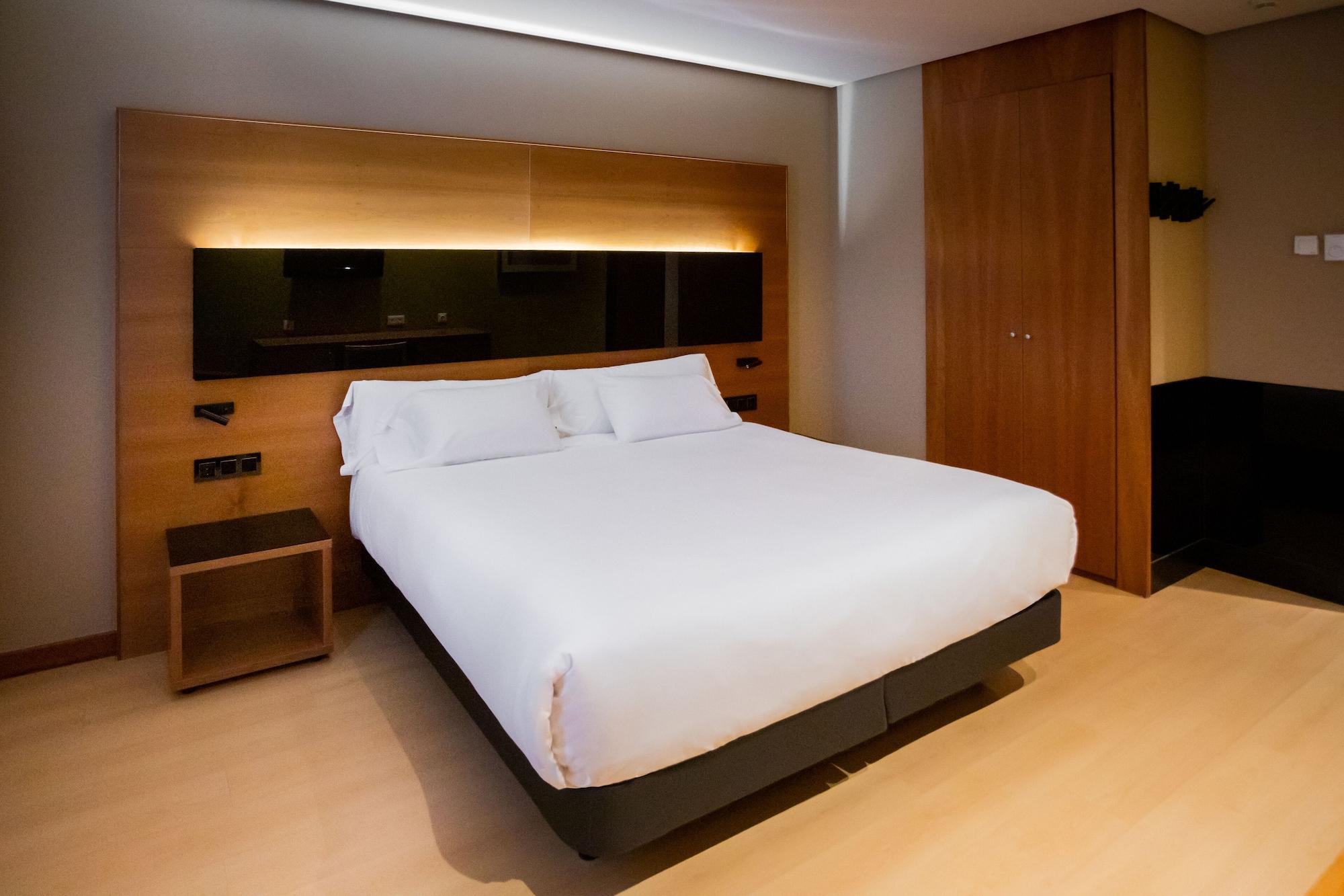Hq La Galeria Hotel Burgos Exterior photo